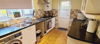 Rusper Retreat - Spacious Home Near Gatwick