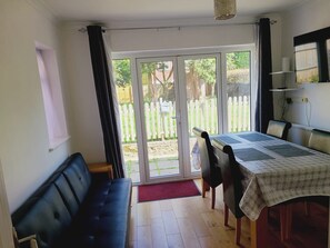 Interior - Rusper Retreat - Spacious Home Near Gatwick (Crawley)