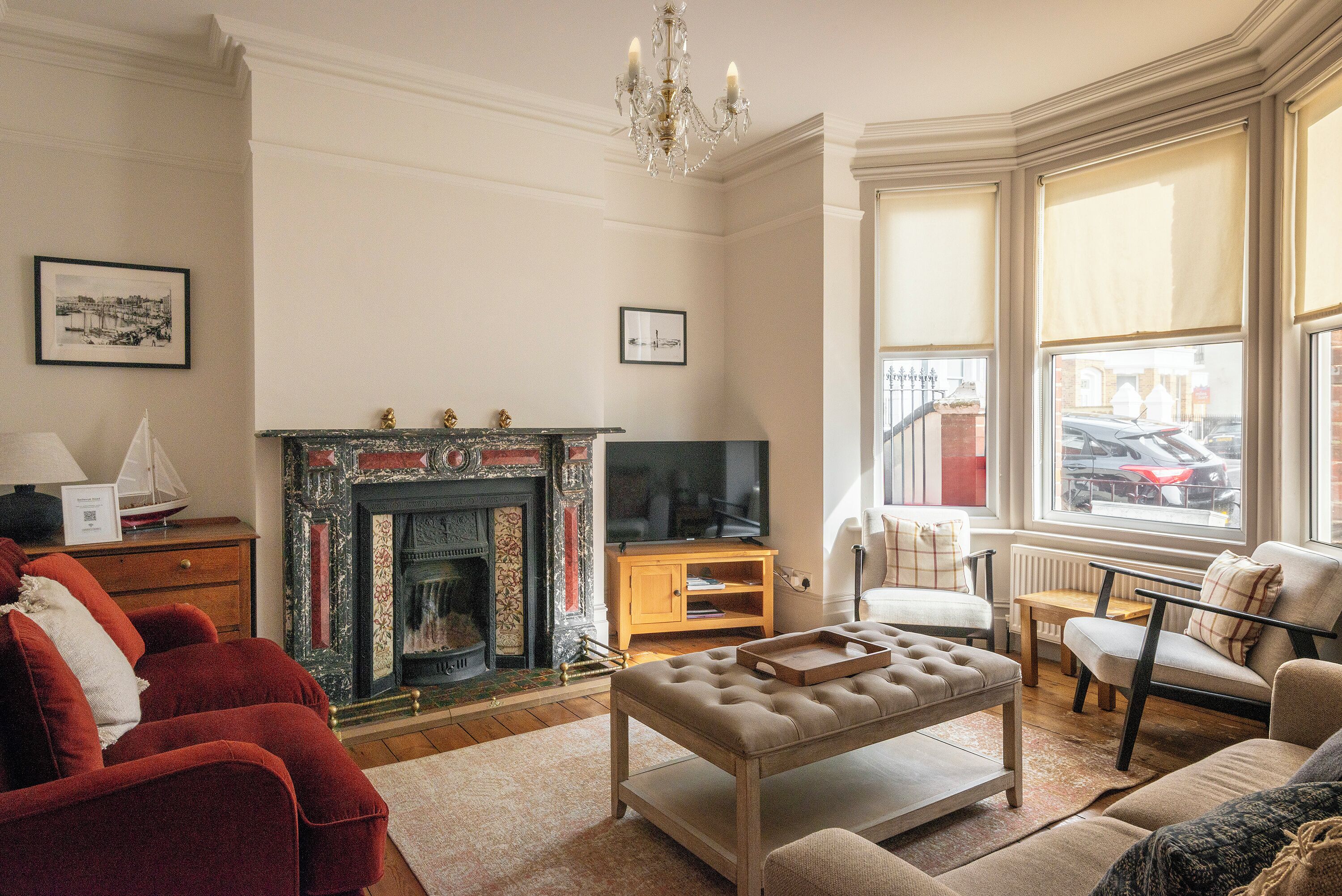 58 Belview Rd Living Room 6195