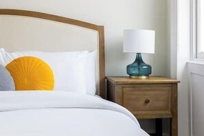 4 bedrooms, iron/ironing board, free WiFi, bed sheets - Connaught 2 : Hyde Park Luxury (Greater London)