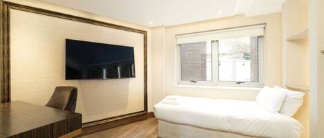 4 chambres, fer et planche à repasser, Wi-Fi gratuit, draps fournis