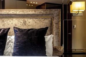 4 chambres, fer et planche à repasser, Wi-Fi gratuit, draps fournis
