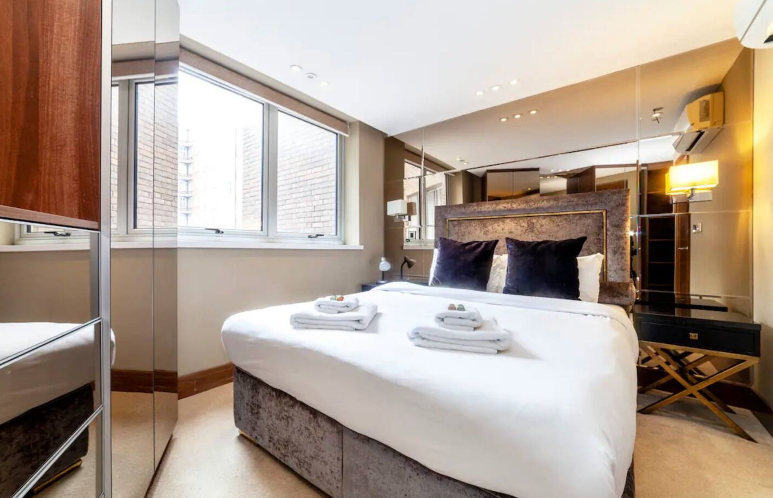 4 間睡房、熨斗/熨衫板、免費 Wi-Fi、床單