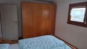 2 sovrum och sängkläder