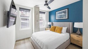 1 bedroom, desk, iron/ironing board, WiFi - Landing | Stunning 1BD, Gym, Rooftop Lounge (Denver)