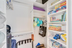 Game room - Family Friendly Home in Naples, Near Beach, Heated Pool, Dog Friendly (Naples)