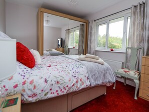 3 habitaciones, decoración personalizada y muebles diferentes 