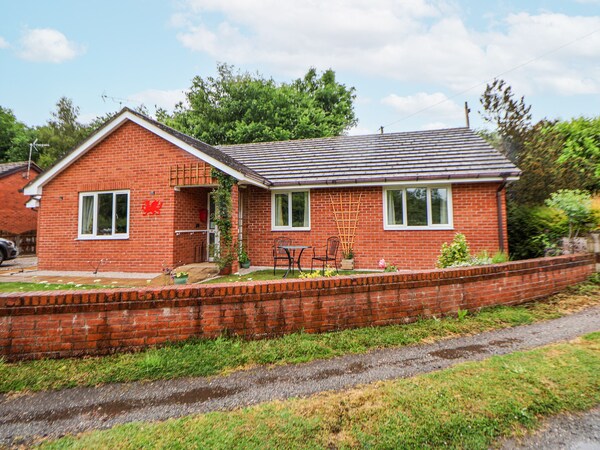 2 Mountain View - Cheshire