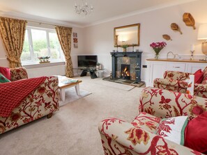 Living area - 2 Mountain View (Wrexham)