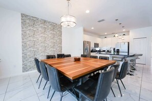 Dining - 9 Ensuite Resort Villa with Private Pool/SPA/BBQ (Kissimmee)