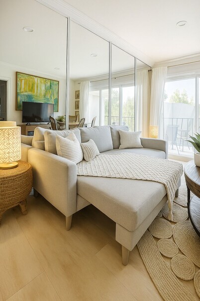 Prime Location! 3BR, 10 Min to Beach, 5 Min to Irvine – Walk to Pool & Courts