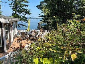 Terrace/patio - Northwoods Family Lake House on Green Lake, Markesan WI (Markesan)