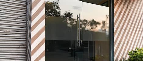 House | Reception