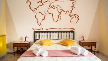 1 bedroom, desk, WiFi, bed sheets