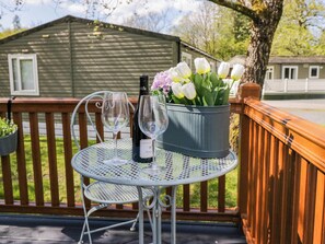 Cottage | Outdoor dining