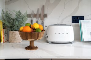 Alimentos y bebidas