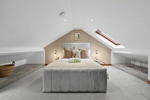 3 chambres, fer et planche à repasser, Wi-Fi gratuit, draps fournis