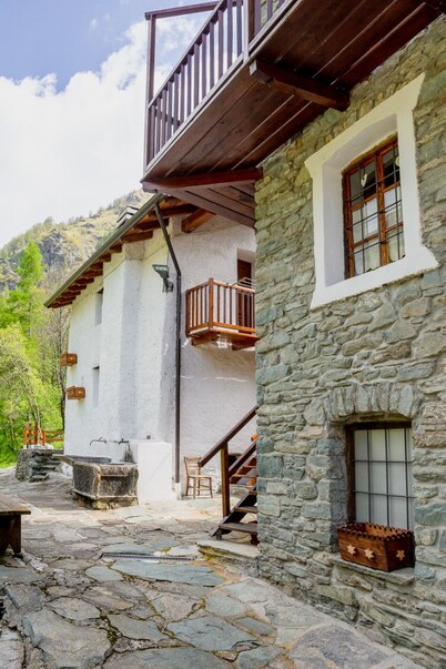 Casa Vacanze con Vista sulla Valle Soana