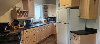 Lovely 1 Bedroom Apartment on Fancy Lake