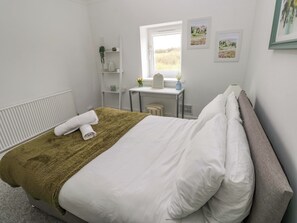 4 Schlafzimmer, individuell dekoriert, individuell eingerichtet