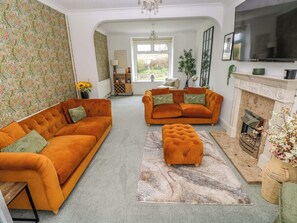 Living area - Burry House (Swansea)