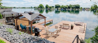 Cozy Lakeview Home with Water Access