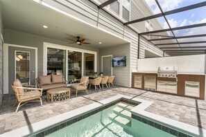 Outdoor dining - 5 BD/ 4.5 BA/ Windsor Cay (16033 BW) (Clermont)