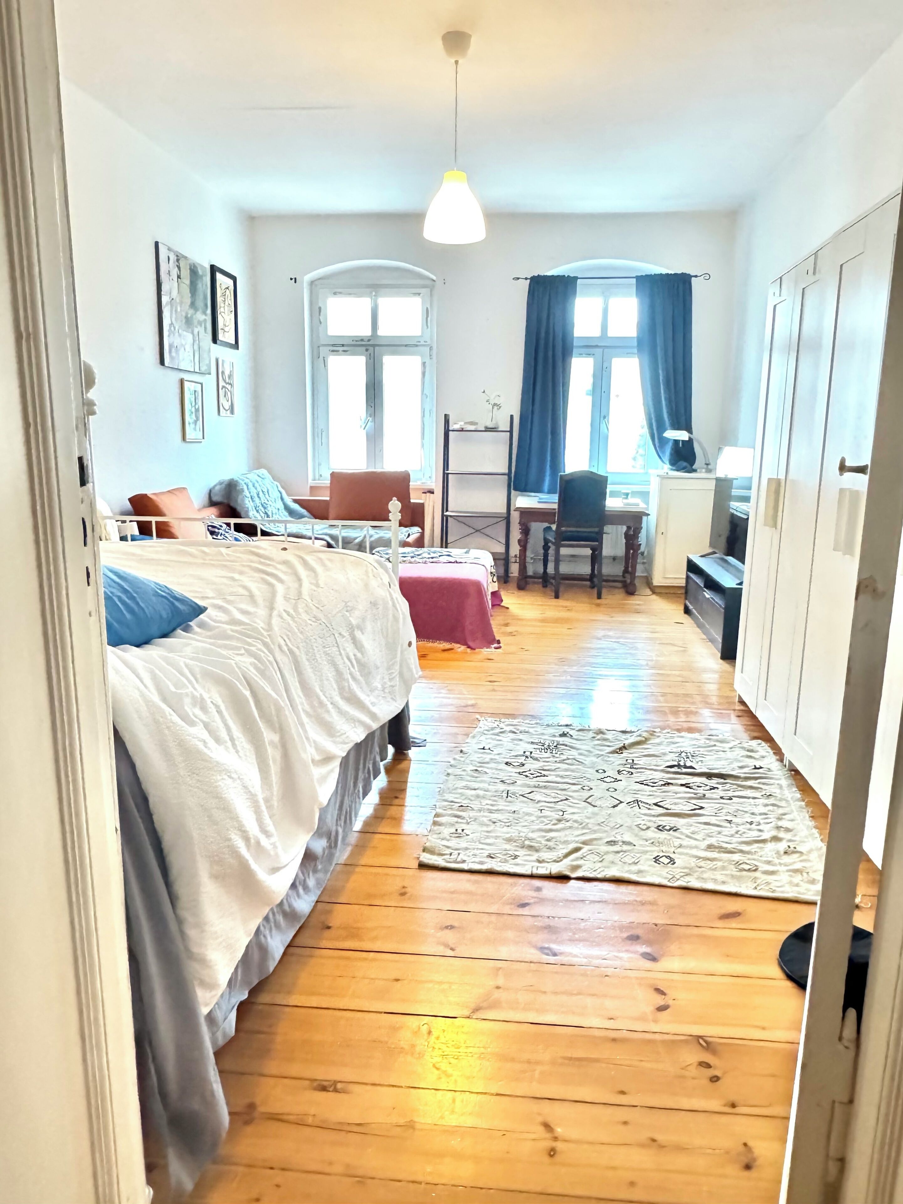 2 bedrooms, desk, iron/ironing board, free WiFi