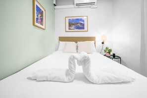 1 chambre, bureau, fer et planche à repasser, Wi-Fi gratuit
