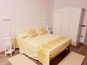 2 Schlafzimmer, Schreibtisch, kostenloses WLAN, Bettwäsche