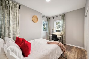 2 chambres, fer et planche à repasser, Wi-Fi, literie fournie