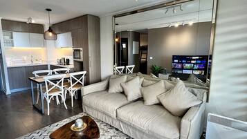 Căn hộ | Khu phòng khách | TV màn hình phẳng