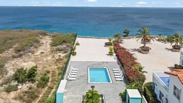 Apartamento, vista para o pátio | Vista para o resort