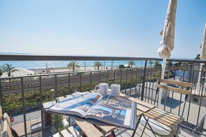 Outdoor dining - Il Faro - La Lanterna - int 10 (Borghetto Santo Spirito)