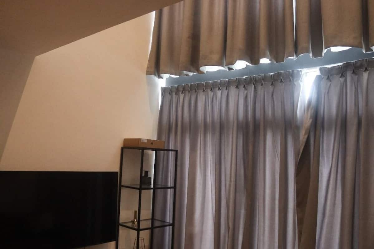 1 bedroom, in-room safe, desk, laptop workspace
