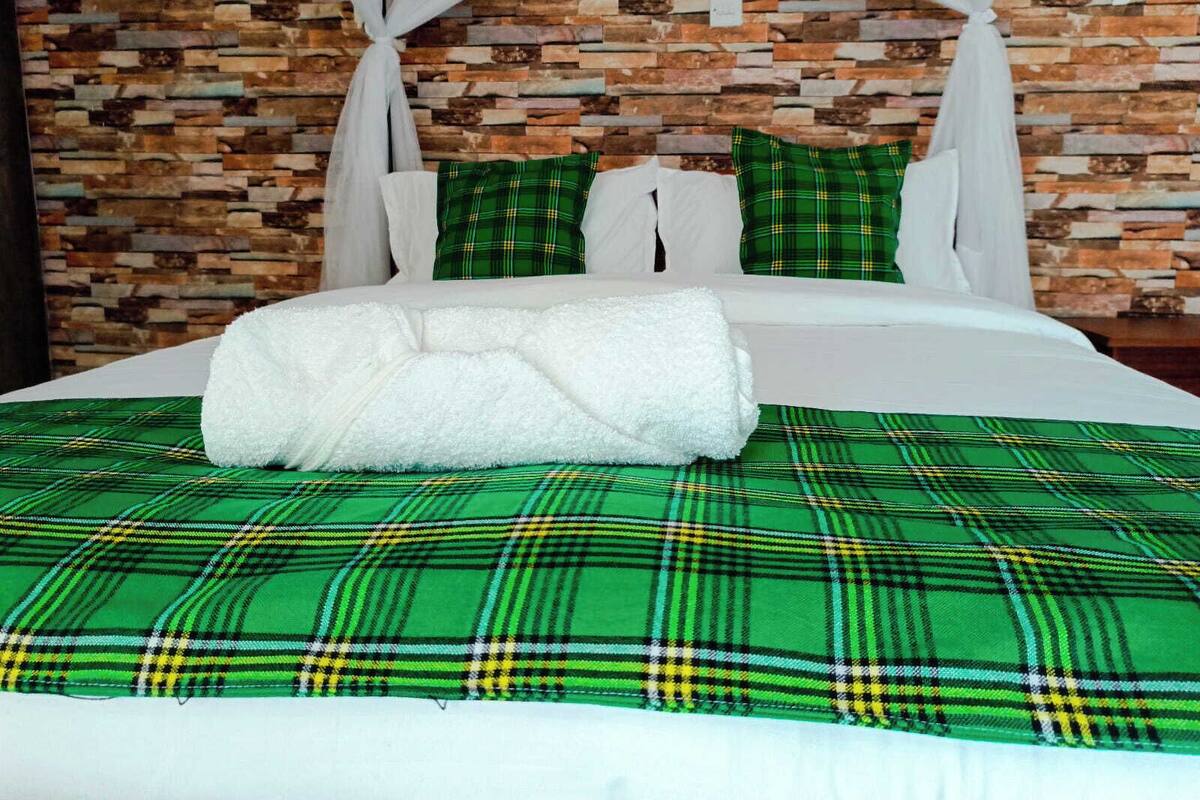 Wi-Fi de cortesia, roupa de cama