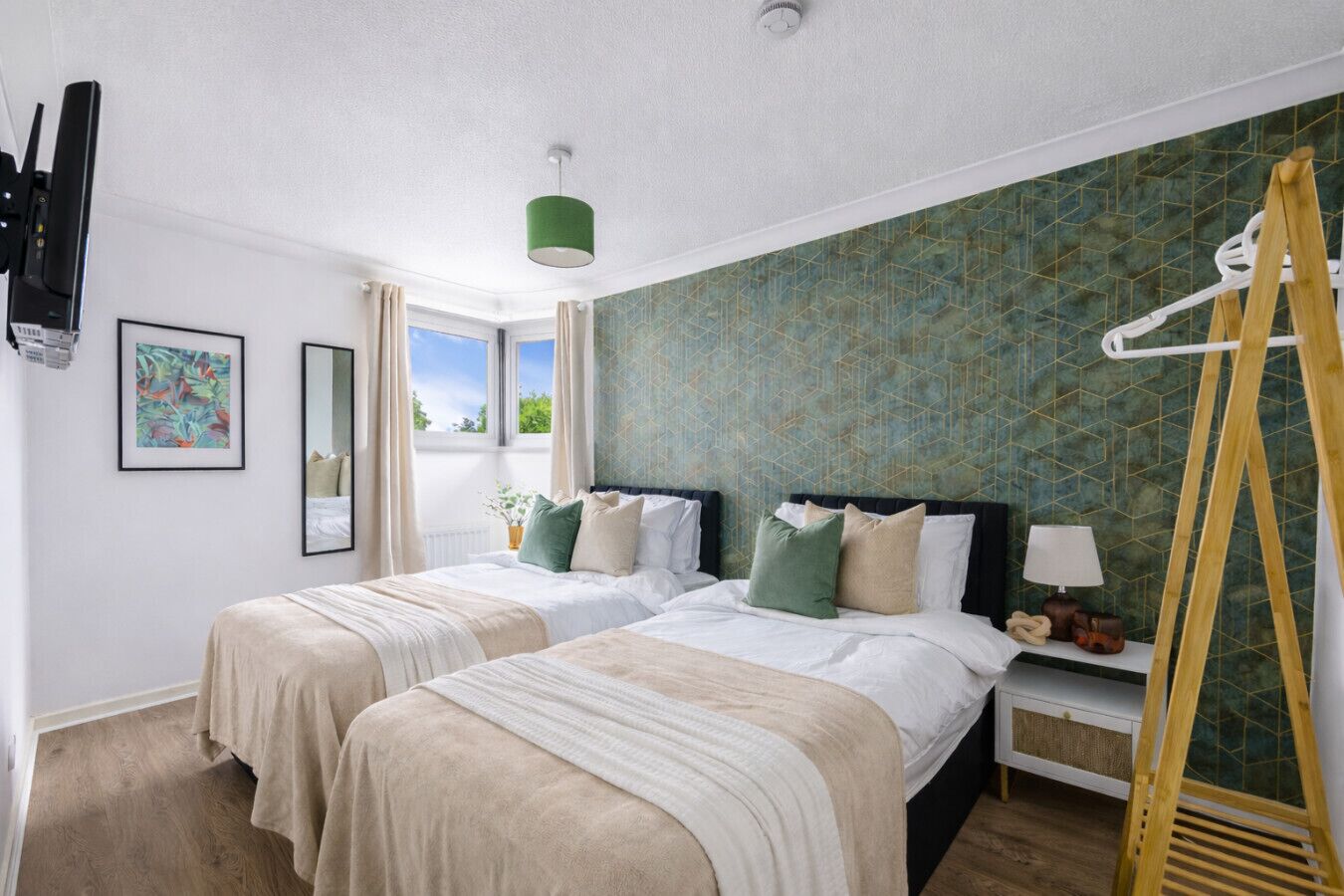 2 soverom, strykejern/-brett, reiseseng for barn og wi-fi (inkludert)