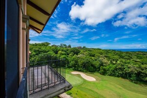 Διαμέρισμα (Condo), Μπαλκόνι, Θέα στη Θάλασσα | Θέα σε γήπεδο γκολφ