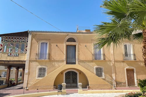 Villa | Exterior