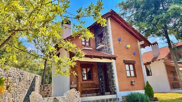 Cabaña familiar | 2 habitaciones, ropa de cama hipoalergénica y edredón