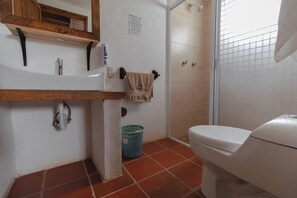 Family Cabin | Bathroom - Finca la Patrona By GEstores (Huasca de Ocampo)