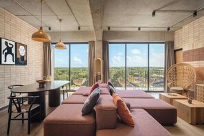 Zimmersafe, individuell dekoriert, individuell eingerichtet