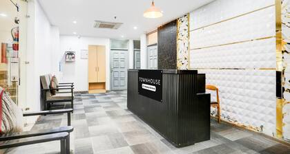 Elegant Stays Near Worldmark Mall Gurgaon