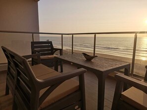 Property grounds - Superb sea view apartment (Sidi Bouknadel)