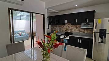 Apartment, Balcony, Garden View | Dining room