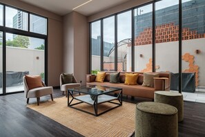 TV, offices