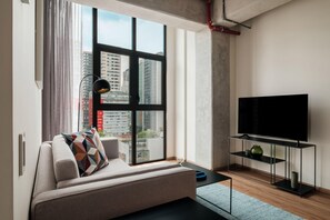 TV, offices - Corner 1-Bedroom in New Polanco Luxury Tower (Ciudad de México)