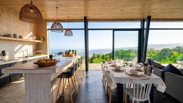 Chalet | Dining