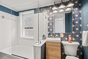 ヘアドライヤー、タオル