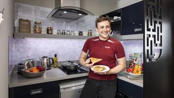 Studio, Non Smoking | Private kitchen